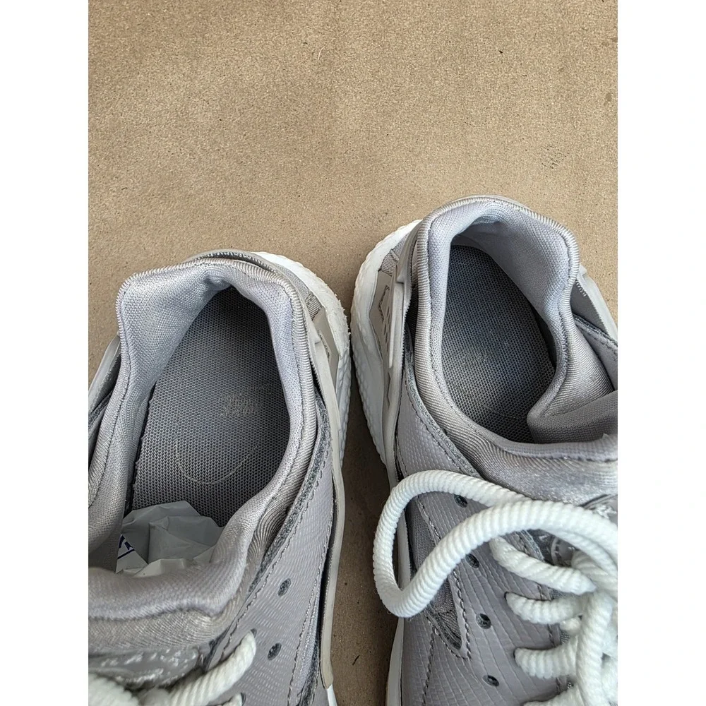 Nike AIR Huarache (Sz 7) SE Women's Running Shoes Atmosphere Grey 859429-008